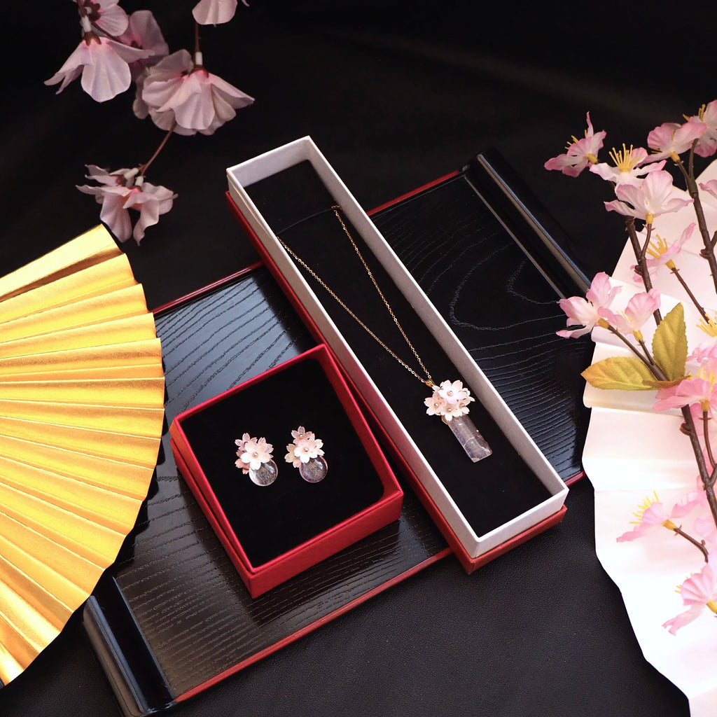 ひらく福 「桜」Fuku-sakura ガラスと和紙のコラボレーション 桜 ひらく福 「桜」Fuku-sakura ガラスと和紙のコラボレーション 桜
