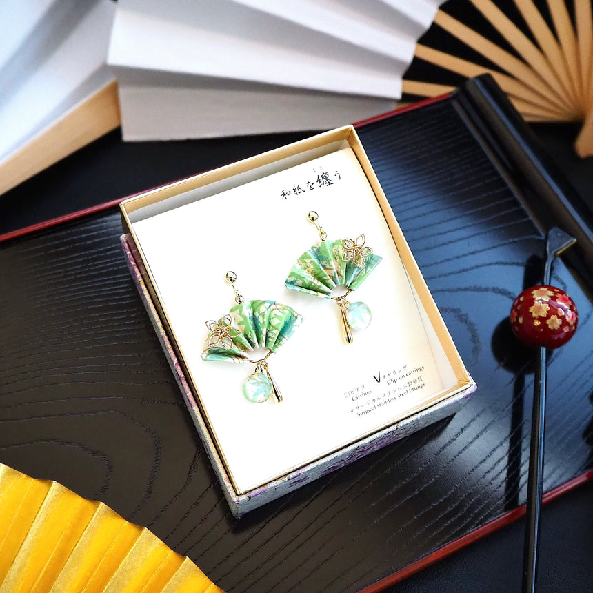 紗　- Saya -　三段もみじ（緑・流線）