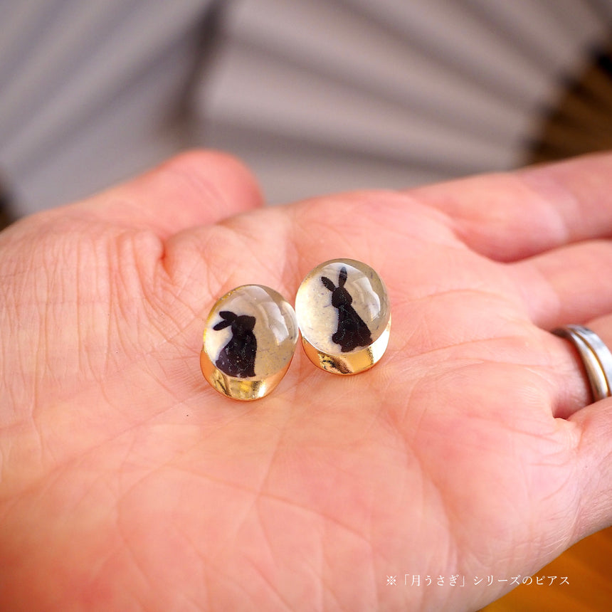 月うさぎ　- 八幡屋モチーフ -